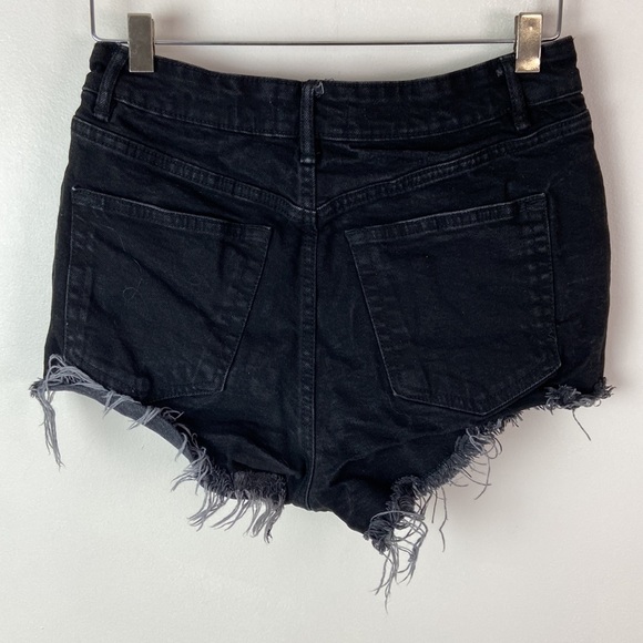 ✨3/$25✨ Zara Black Jean Shorts - 6 - Picture 6 of 7